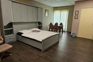 The3alpacaspieterburen