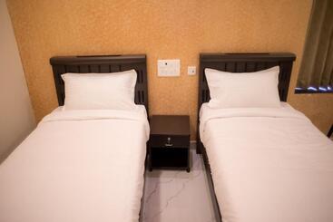 فندق Vr Paradise Inn