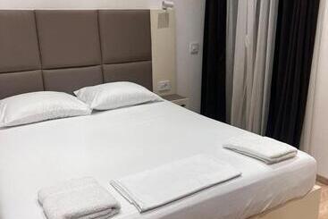 پانسیون Boci Rooms