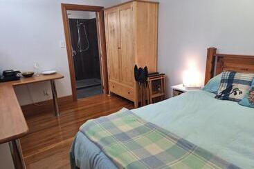 膳宿费 Hansen Park Guest Cottage