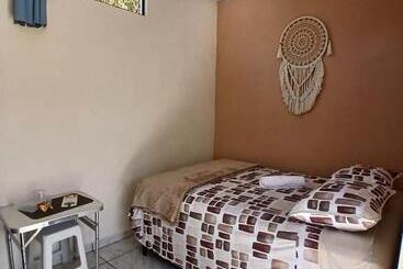 펜션 Lá Casita Casa Familiar Hospedagem E Camping Urbano