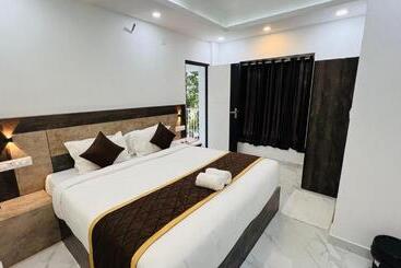 منتجع Alqasr Munnar