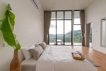 استراحتگاه Bon R Kaad