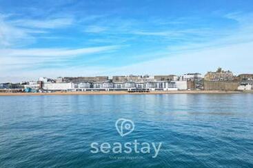 فندق Sail Penthouse   Beach & Parking
