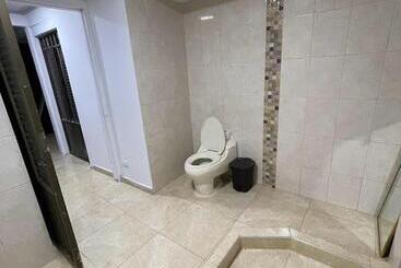 膳宿费 Hostal Canaan Sanjo