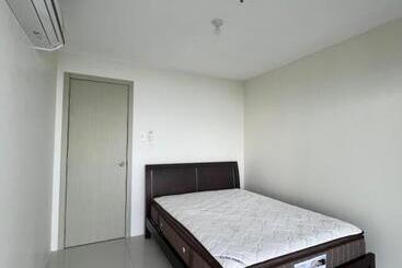 פנסיון Lakeview Penthouse By Timothy