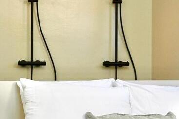 בית מלון כפרי Van Heeckeren City Centre Jacuzzi Lofts