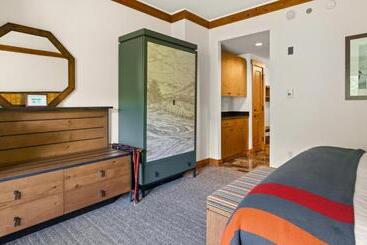 استراحتگاه #337 Inside Lodge At Spruce Peak Studio Ski In In Ski Out