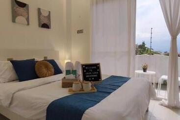 تختخواب و صبحانه Casa Luna Guesthouse Tagaytay