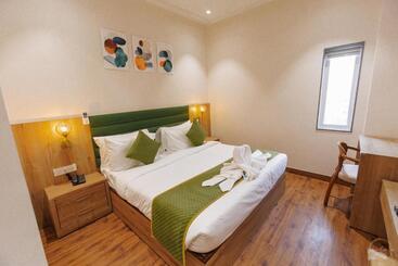 Mannat Residency By Io Hotels Near Golden Temple