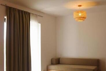 Noima Hotel & Suites