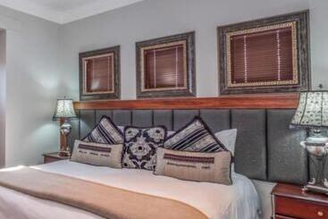 פנסיון Fairview Manor