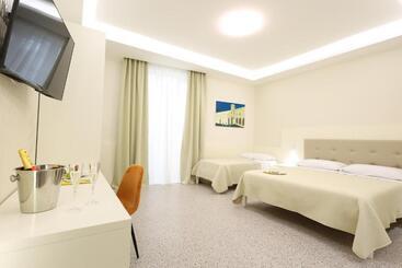 بنسيون Nazzarì B&b Tropea