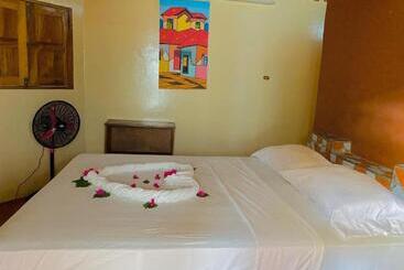 بنسيون Room In Cabin   Beach Cabana Breakfast And Pool