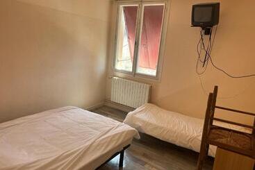 アパートホテル Urbain V