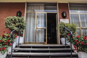 فندق Albergo Nord Roma