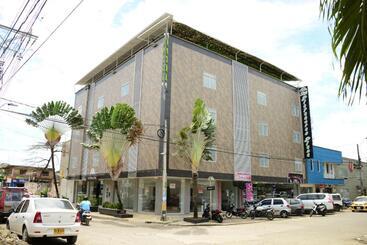 هتل Plataneras Plaza