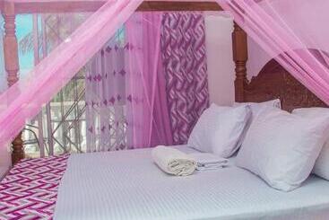 مبيت وإفطار Occupant Apartments