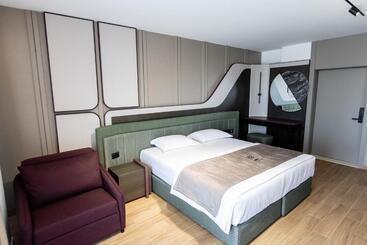 בית מלון כפרי Bolt Boutique