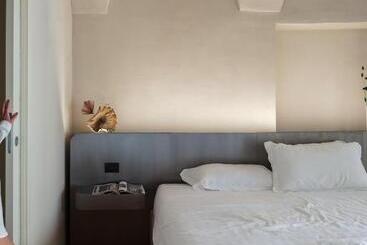 בית מלון כפרי C10 Boutique