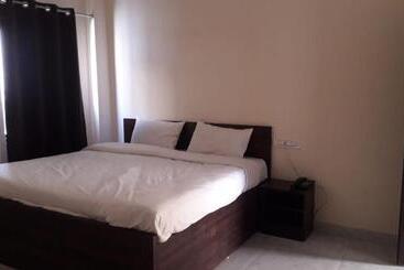 ホテル Jkb Sitapur