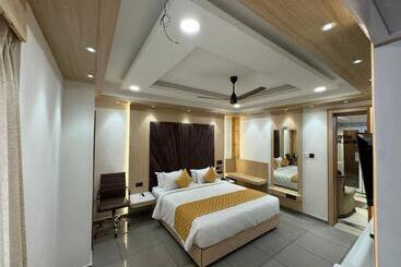 فندق Royalstay Main