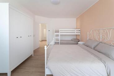 Пансион Cristal Apartments