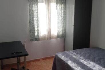 پانسیون Pensión El álamo