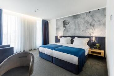 בית מלון כפרי Blue Star Luxury