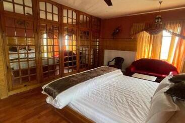 Hotel H2 Residency By Stay Pattern