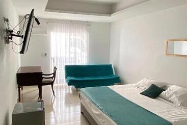 Отель Turqueza Inn