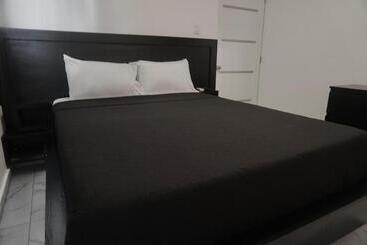 شقة فندقية Level Suites #7