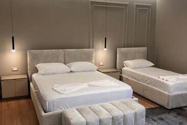 פנסיון Deluxe Triple Room