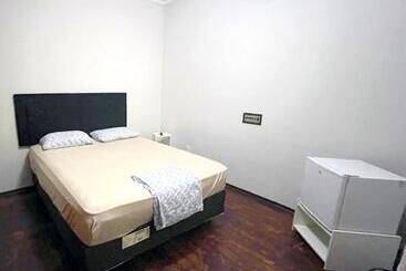 Пансион Ritz Hostel