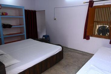 펜션 Sandhya Guest House