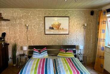 ユースホステル Gästehaus Schröder