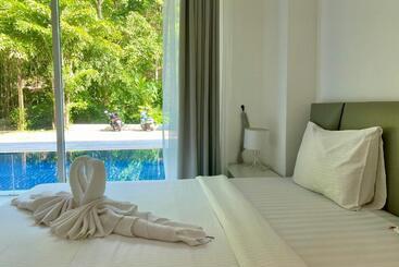 公寓式酒店  Grand Kamala Falls C3 12 Condo 2 Br Pool Access