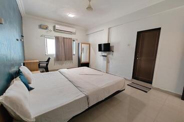 Отель Sai Inn Executive