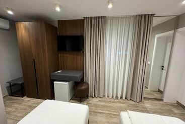 Отель Side Airport