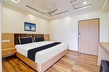 Super Hotel O Chittivalasa Near Bheemili Beach