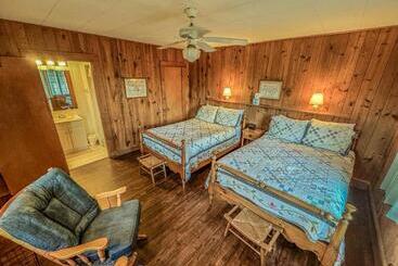 הוסטל Hemlock Inn