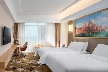 Vienna Hotel Shandong Qingdao Jiaodong International Airport Hai Er Avenue