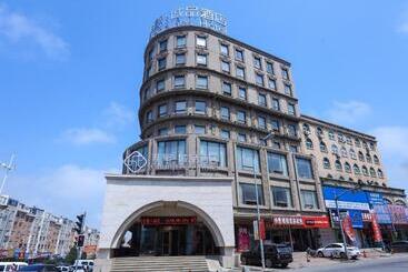 Chonpines Hotels·zhuanghe Huanghai Street