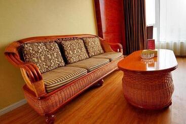 فندق 7 Days Inn Zhaotong Zhaotong College Fada Square