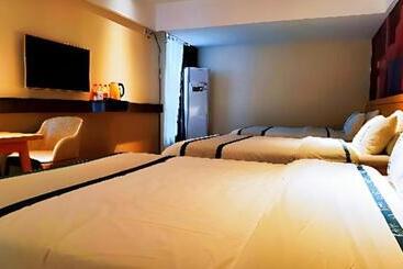 Otel City Comfort Inn Hezhou Huangyao Ancient Town