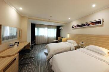 호텔 City Comfort Inn Wuhan Zhongnan Hospital Shuiguohu Metro Station
