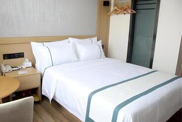 호텔 City Comfort Inn Zhongshan Tanzhou Yijiayi