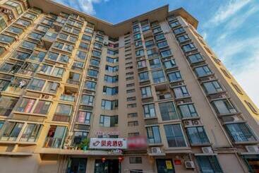 Shell Hotel Nanjing Mingfa Square Metro Station