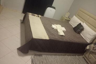 پانسیون Malak Tingis