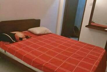 Bed and Breakfast Sham